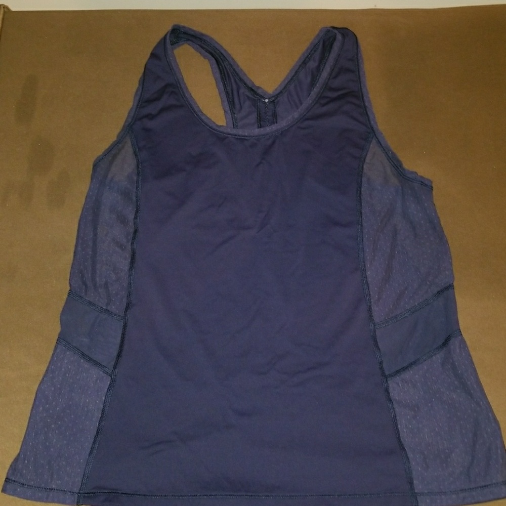Lululemon top